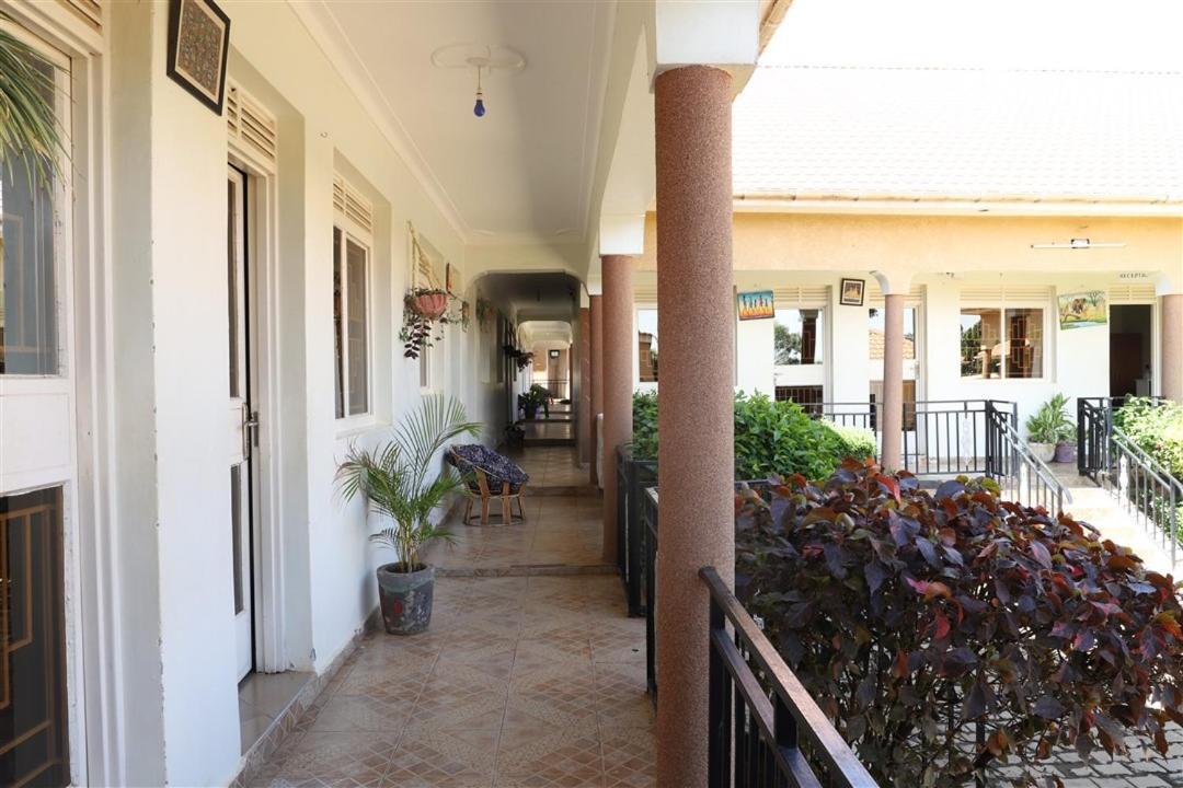 Hotel Judith Gulu City Exterior foto